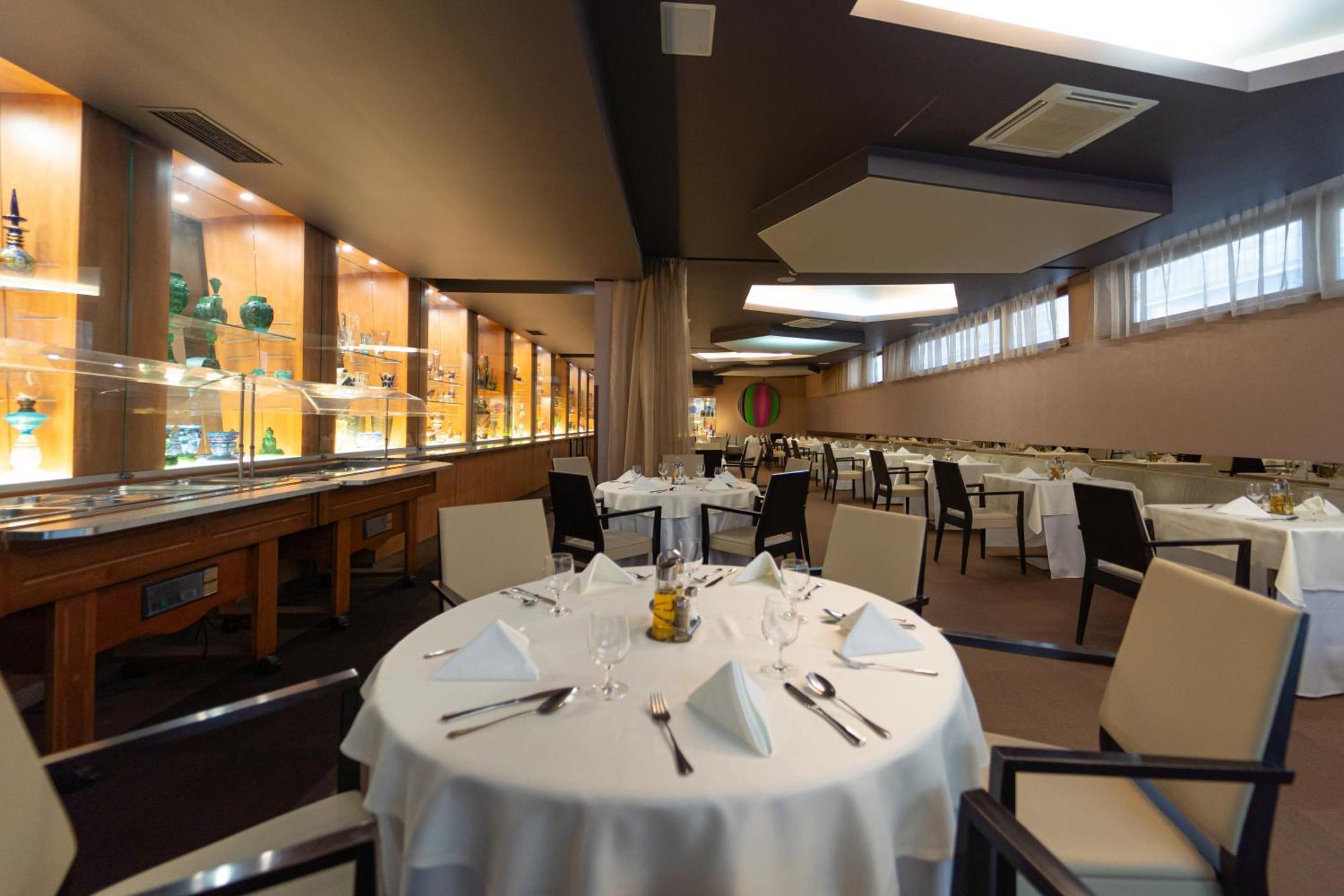Hotel Zlaty Dukat Kosice Luaran gambar