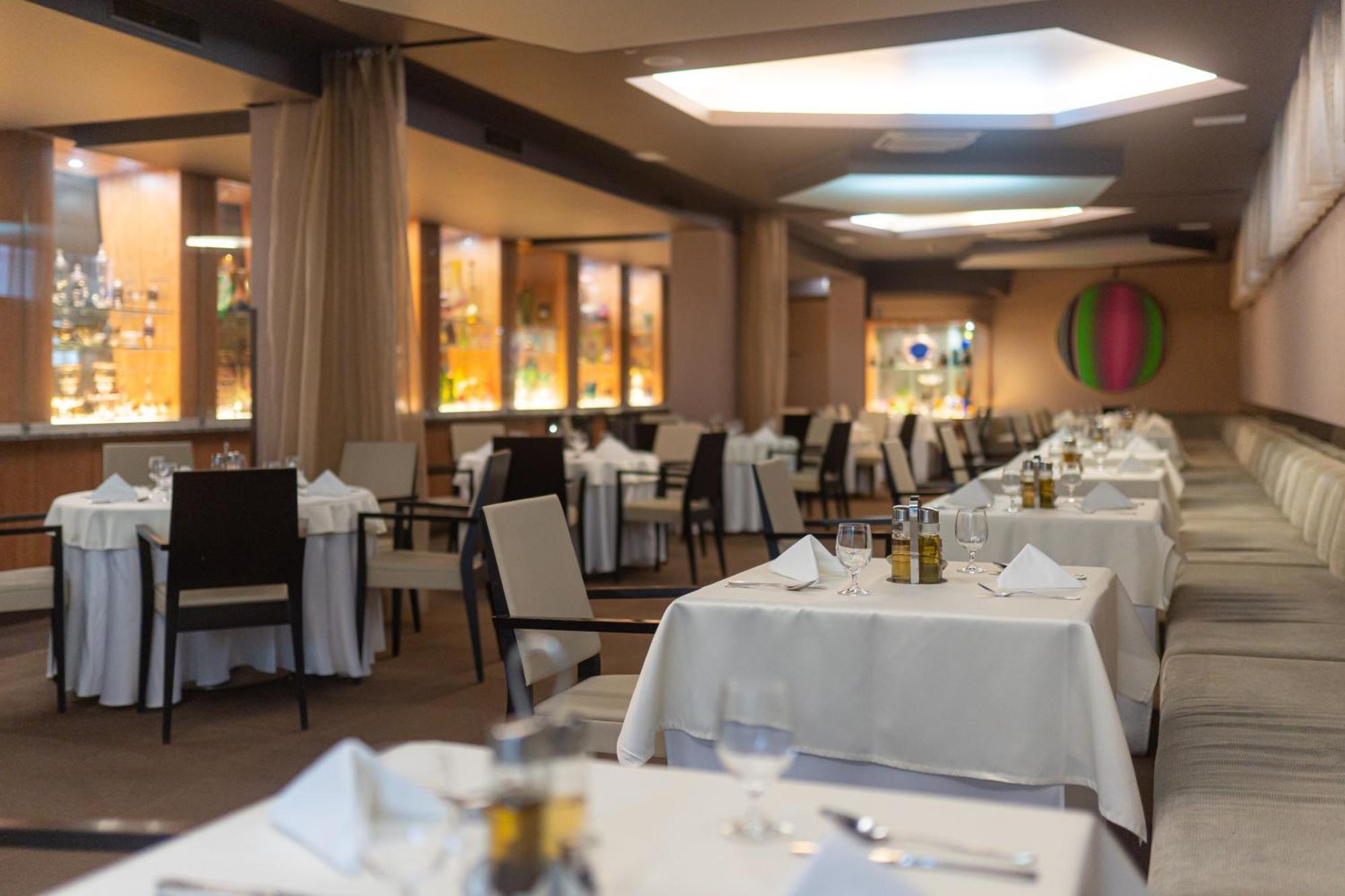 Hotel Zlaty Dukat Kosice Luaran gambar